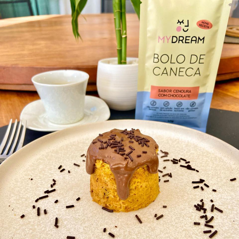 Combo Bolo de Caneca Cenoura com Chocolate + Brigadeiro